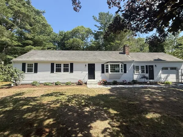 17 Hadrada Lane, Barnstable, MA 02632