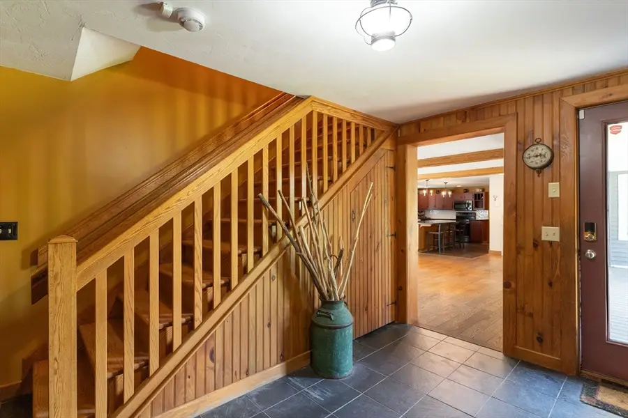501 Wine Rd, New Braintree, MA 01531 - #3