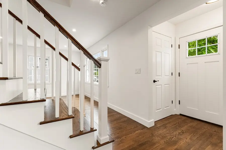 39 Mckinley Avenue, Lowell, MA 01851 - #2