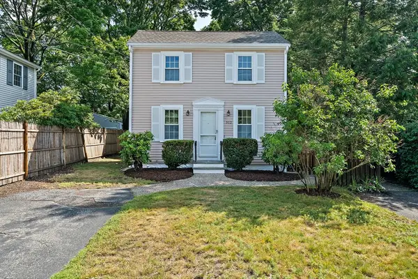 312 Hunnewell Street #1, Needham, MA 02494