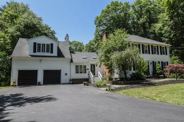 359 Se Main St, Douglas, MA 01516