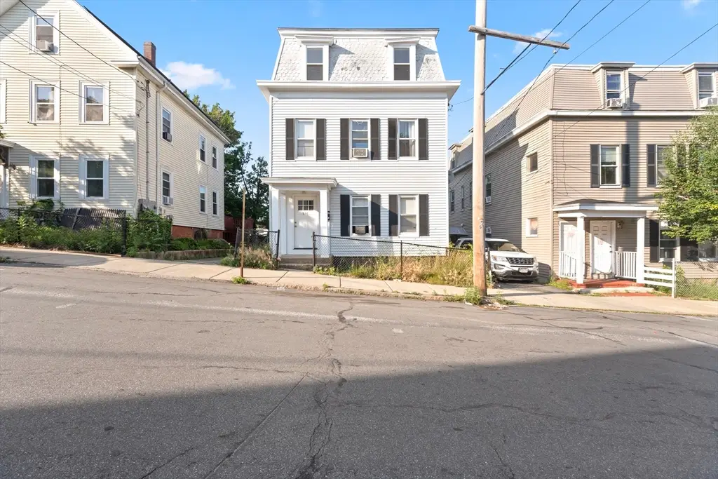 13-1/2 Grove St, Haverhill, MA 01832 - #1