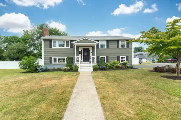 3 Fencourt Rd, Canton, MA 02021