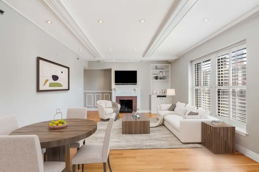 10 Charlesgate East #502, Boston, MA 02215 - #1