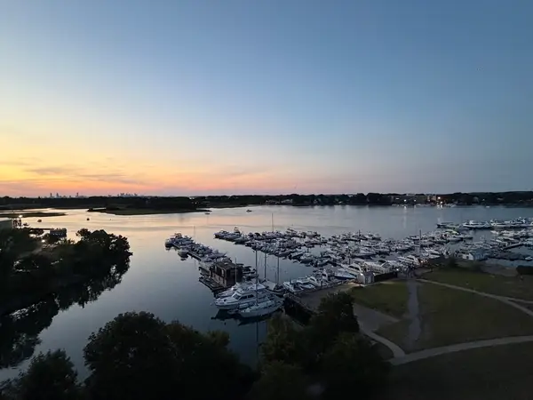 100 Cove Way #902, Quincy, MA 02169