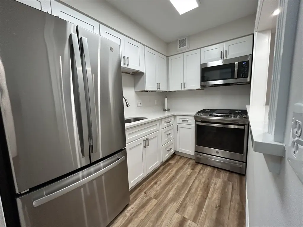 17 Bowdoin #1B, Boston, MA 02114 - #1