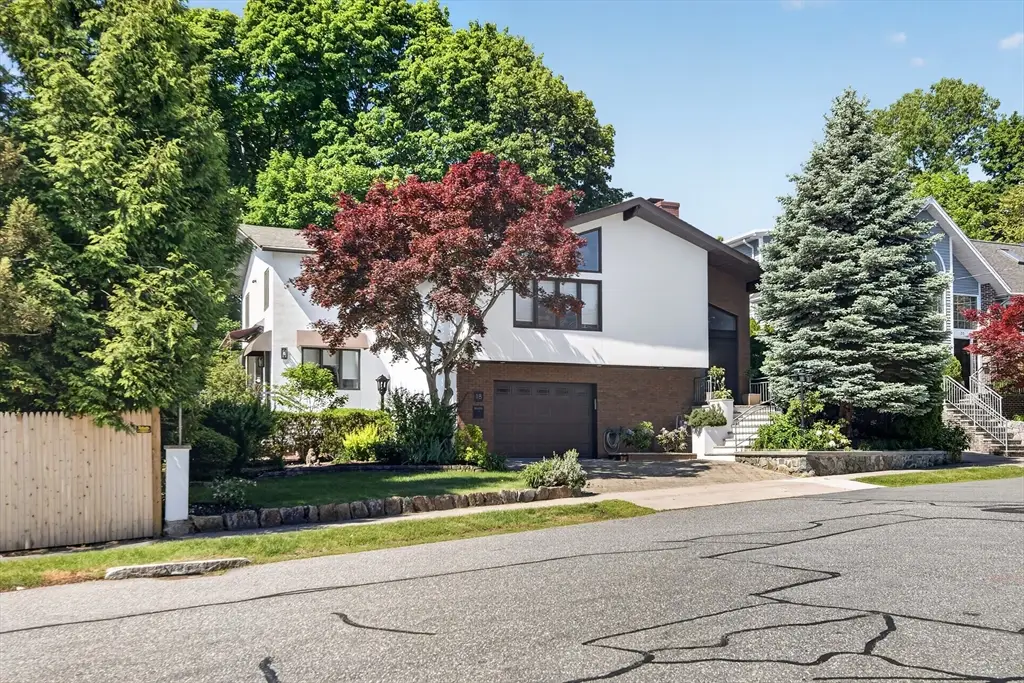 18 Roosevelt Rd, Medford, MA 02155 - #1