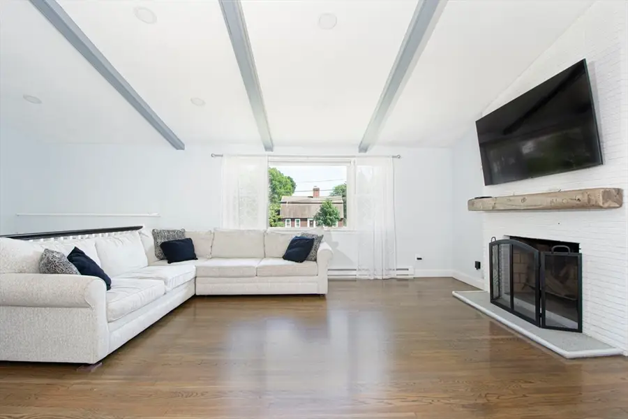 219 Prospect St, Shrewsbury, MA 01545 - #2