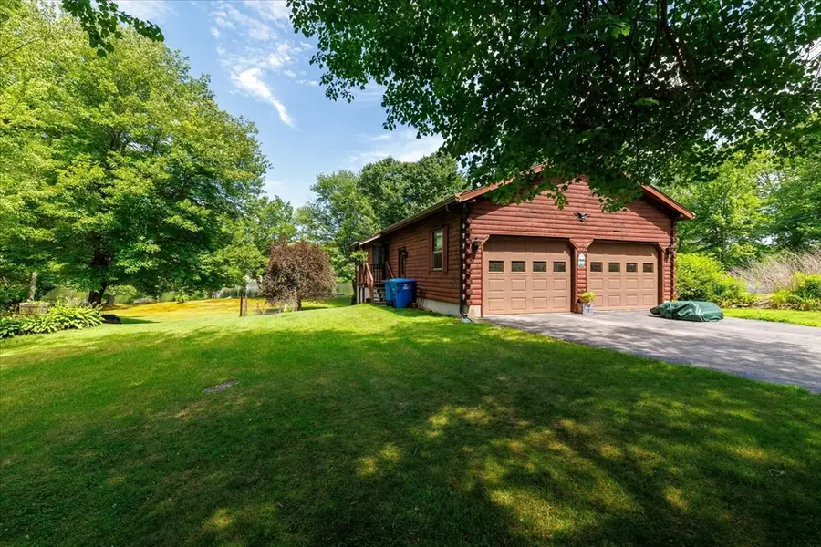 59 Shoreline Dr, West Brookfield, MA 01585 - #3