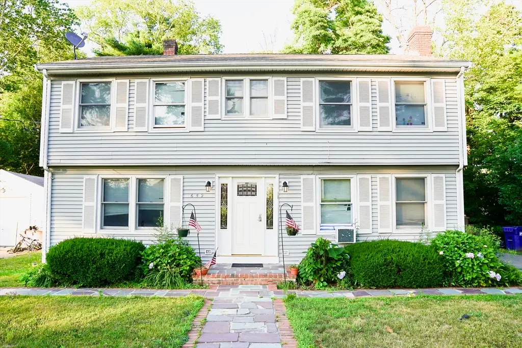 652 Oak St, East Bridgewater, MA 02333 - #1