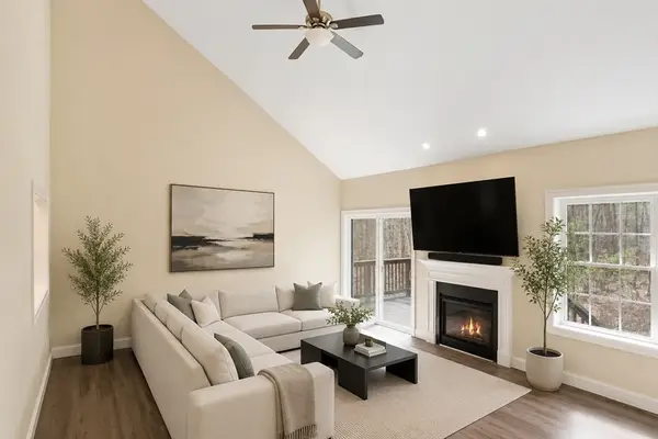 3 Pine Hill Way #3, Harvard, MA 01451