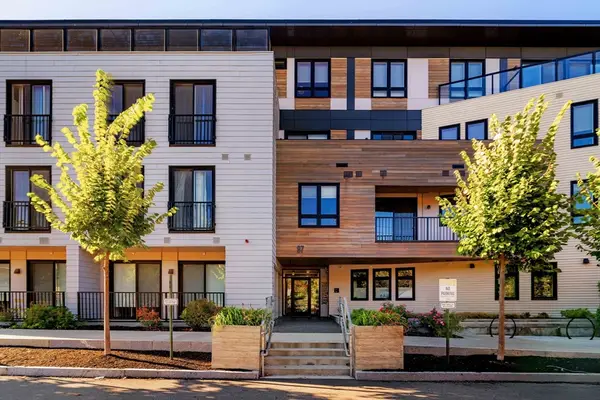 97 Elmwood Street #102, Cambridge, MA 02140