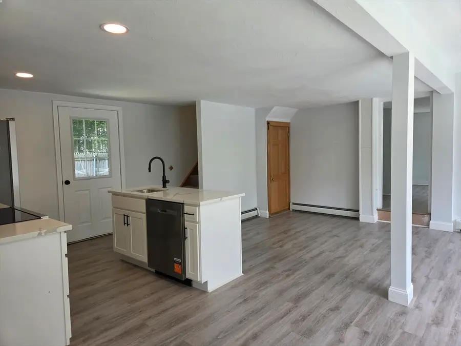15 Dublin Street, Gardner, MA 01440 - #3