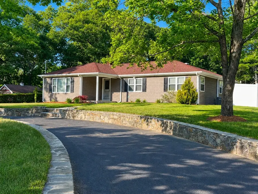 490 Arcade Ave, Seekonk, MA 02771 - #2