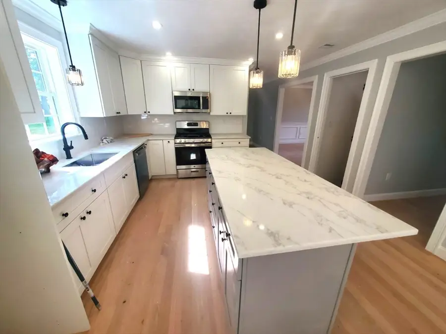 196 Arthur St, Brockton, MA 02302 - #3