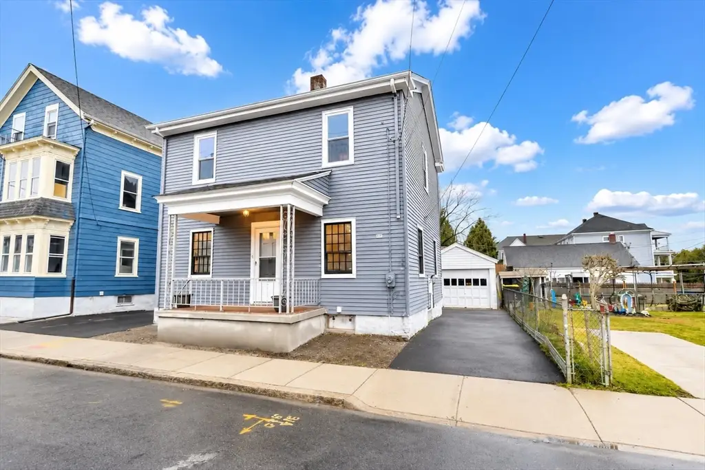 17 Wilcox St, Fall River, MA 02721 - #1