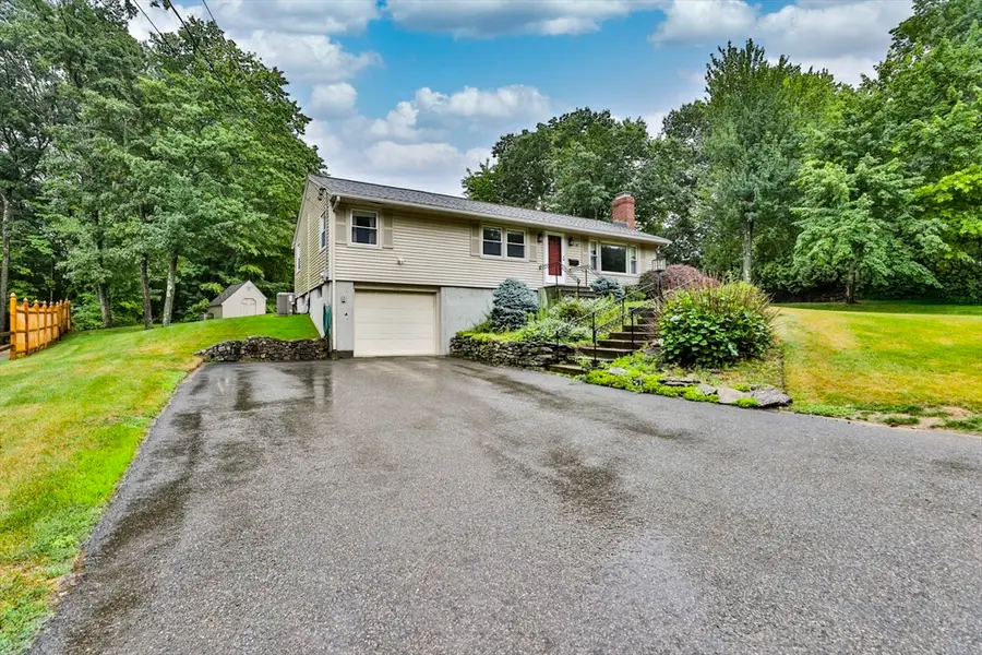 443 Quinapoxet St, Holden, MA 01522 - #2