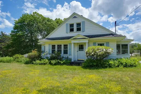 162-164 E Main St, Northborough, MA 01532