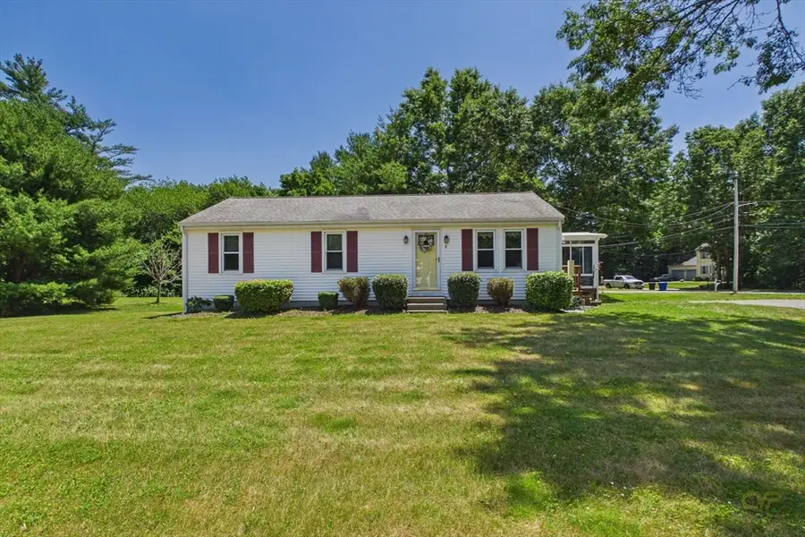 8 Cotuit Rd, East Taunton, MA 02718 - #2