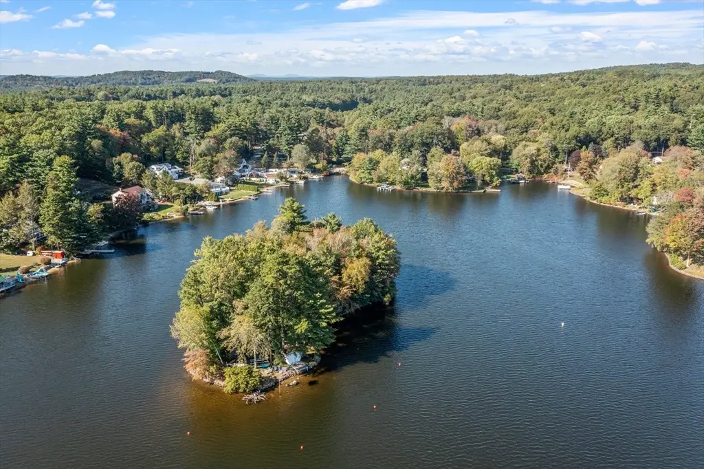 881 Flat Hill Rd, Lunenburg, MA 01462 - #1