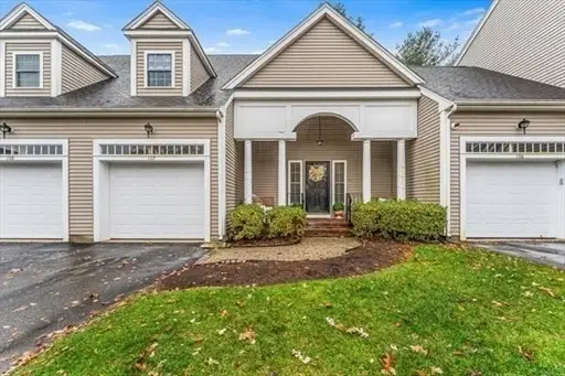 107 Meadow Ln #107, Randolph, MA 02368