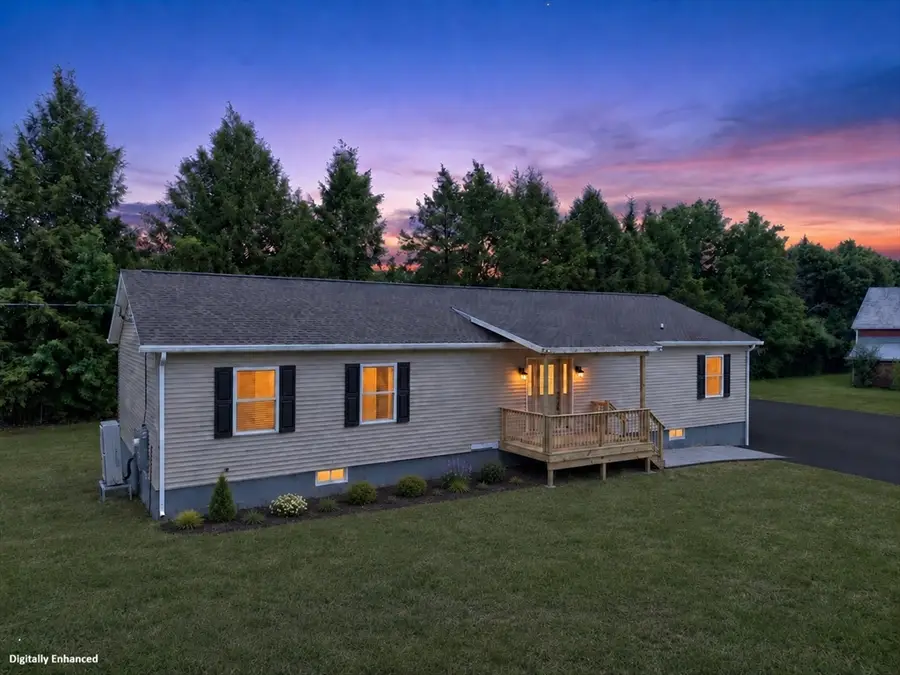 74 West St, Hatfield, MA 01088 - #2