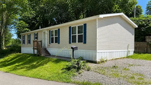 1 Breezy Bend, Auburn, MA 01501