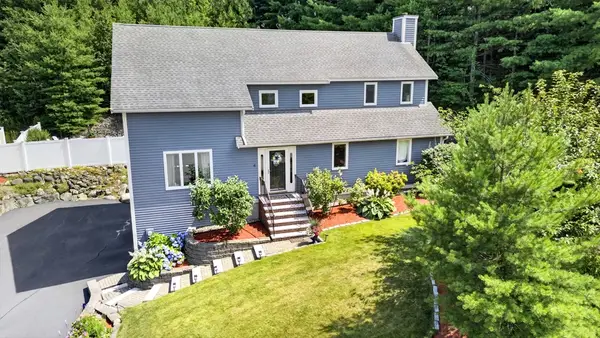 4 Waldingfield Lane, Peabody, MA 01960