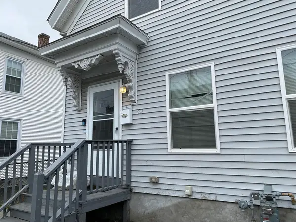 54 Pleasant St, Lowell, MA 01852