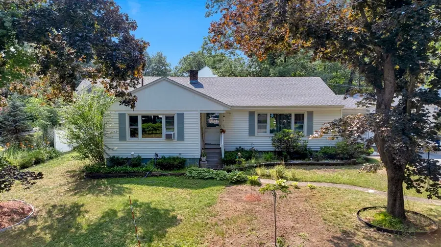 54 Colbert St, Leominster, MA 01453 - #3