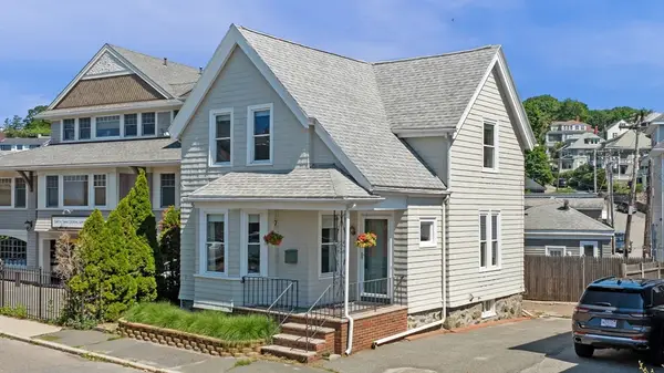 32 Puritan Road, Swampscott, MA 01907