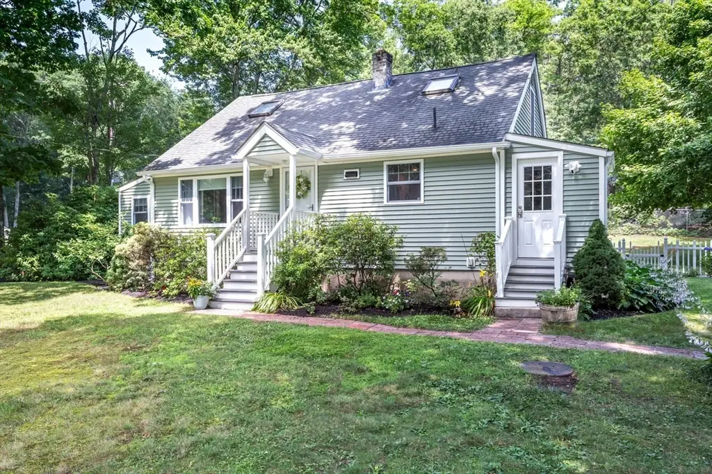 314 Pleasant St, Franklin, MA 02038 - #1