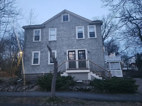 70 Leonard St #70, Dedham, MA 02026