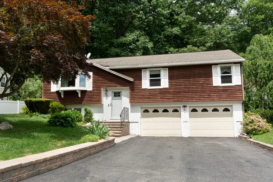 8 Cedar Rd, Holden, MA 01520 - #2