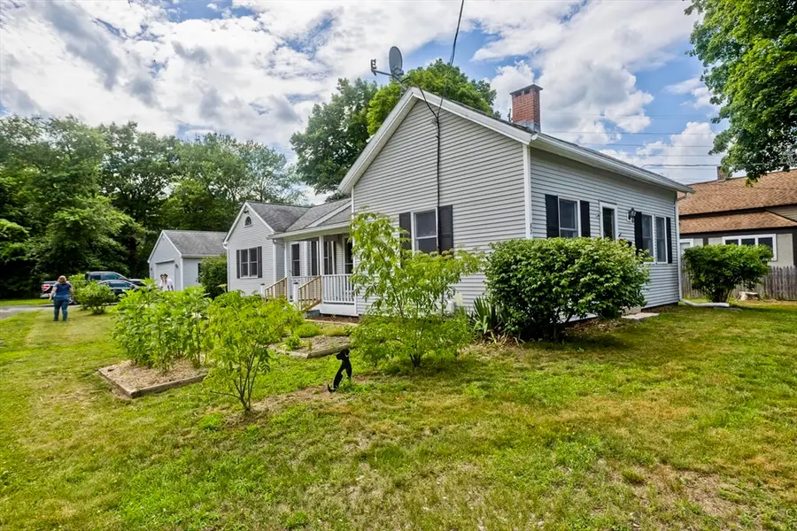 82 Montgomery St, Westfield, MA 01085 - #2
