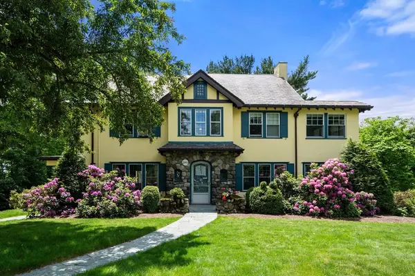 240 Windsor Rd, Newton, MA 02468