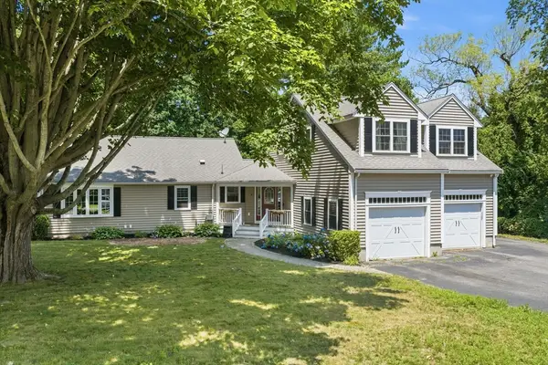 11 Baker Street, Halifax, MA 02338