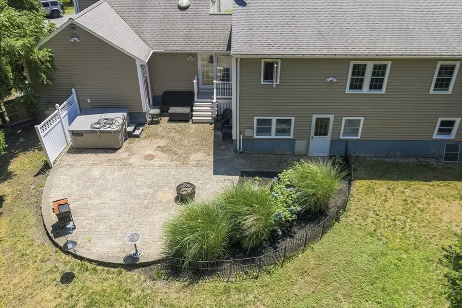 11 Baker Street, Halifax, MA 02338 - #3
