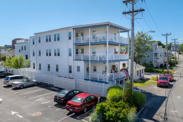 12 Park Ave, Hull, MA 02045