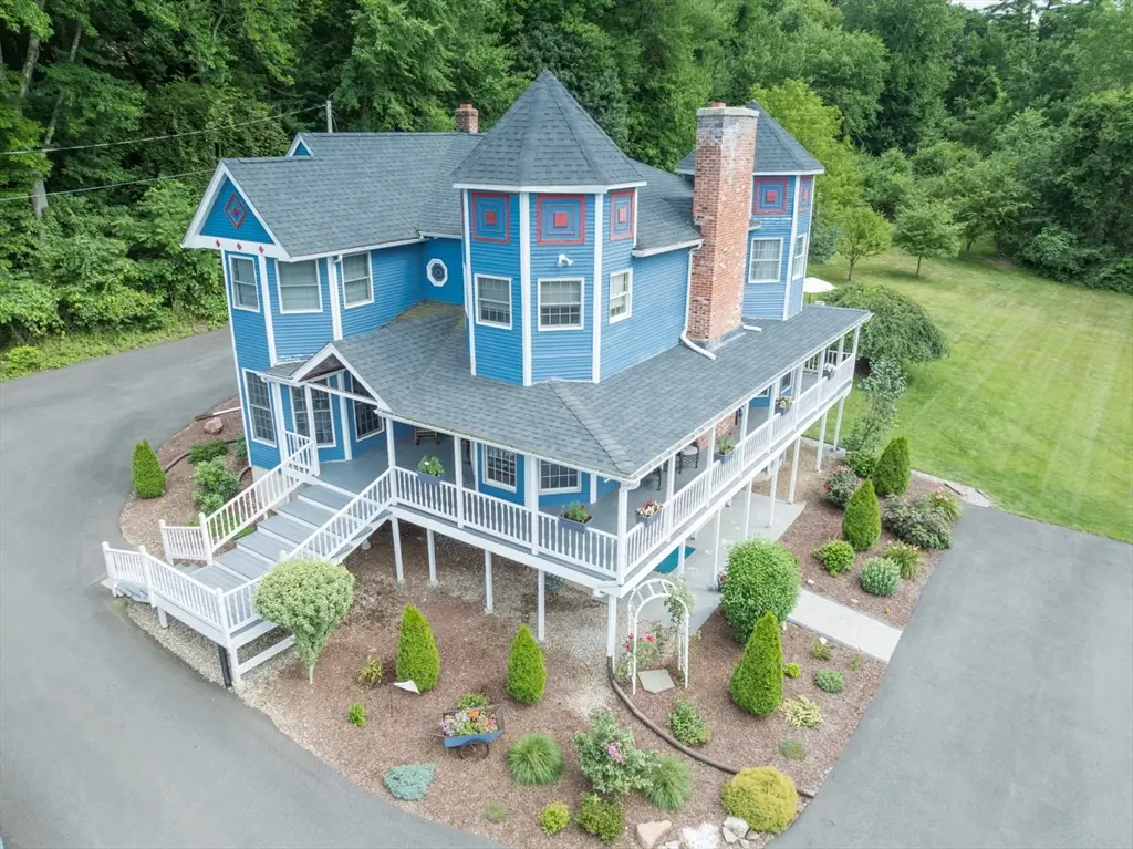 41 Carvill Ave, East Longmeadow, MA 01106 - #1