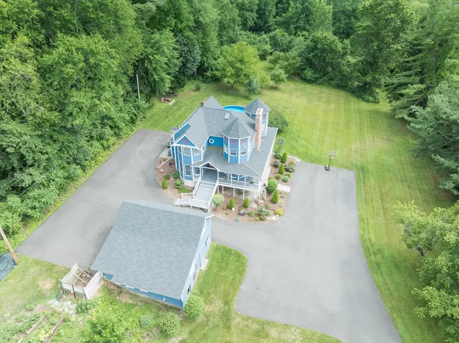 41 Carvill Ave, East Longmeadow, MA 01106 - #3
