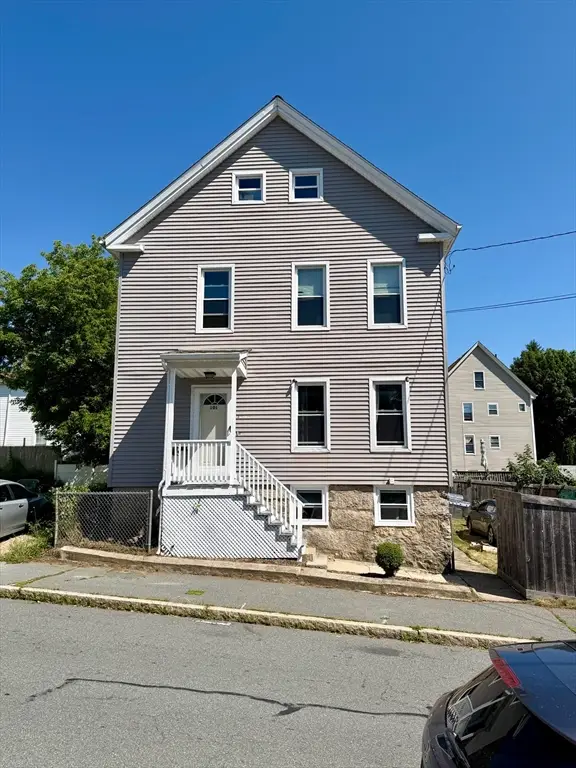 101 Linden St, New Bedford, MA 02740