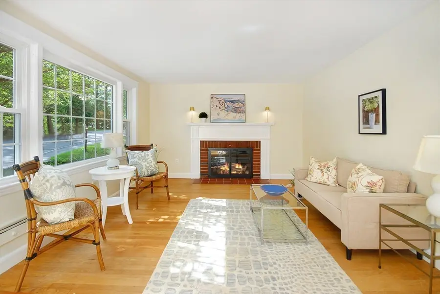 25 Rivermeadow Dr, Chelmsford, MA 01824 - #3
