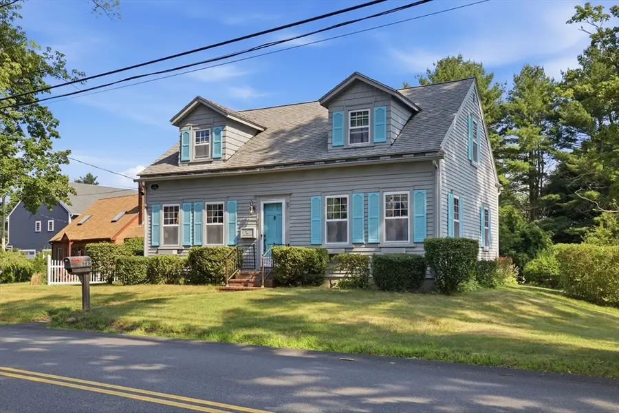 989 Cohannet St, Taunton, MA 02780 - #2