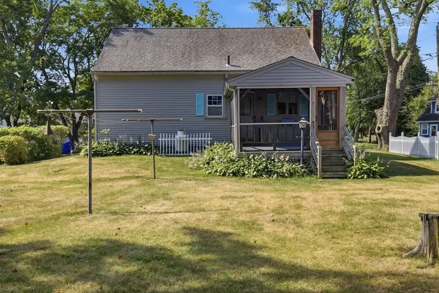 989 Cohannet St, Taunton, MA 02780 - #3