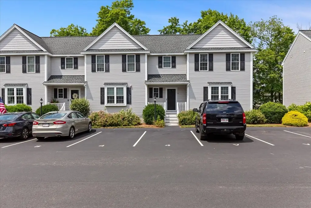 4 Cassidy Pl #4, Bridgewater, MA 02324 - #1