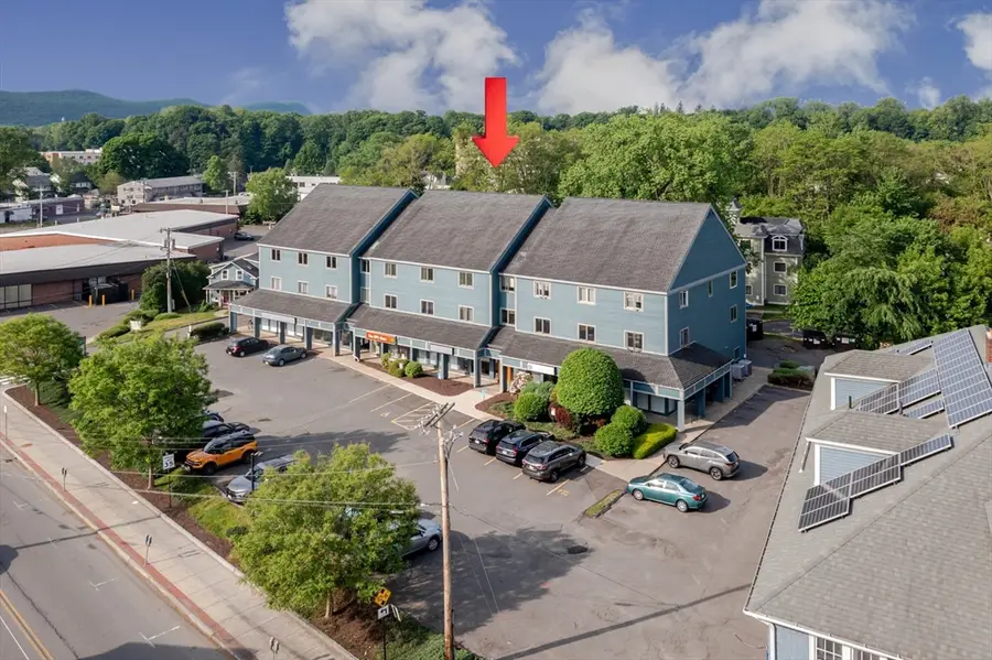 351 Pleasant St #9, Northampton, MA 01060 - #3