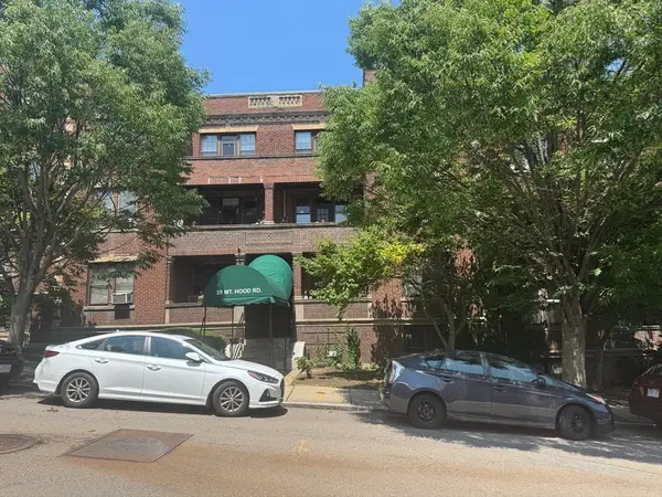 35 Mount Hood #7, Boston, MA 02135