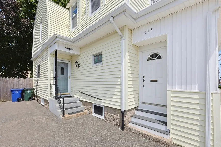 618 Robeson Street, Fall River, MA 02720 - #3