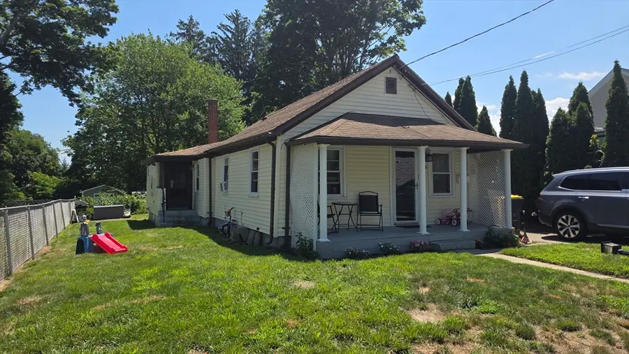 28 Fortier, Somerset, MA 02725 - #2